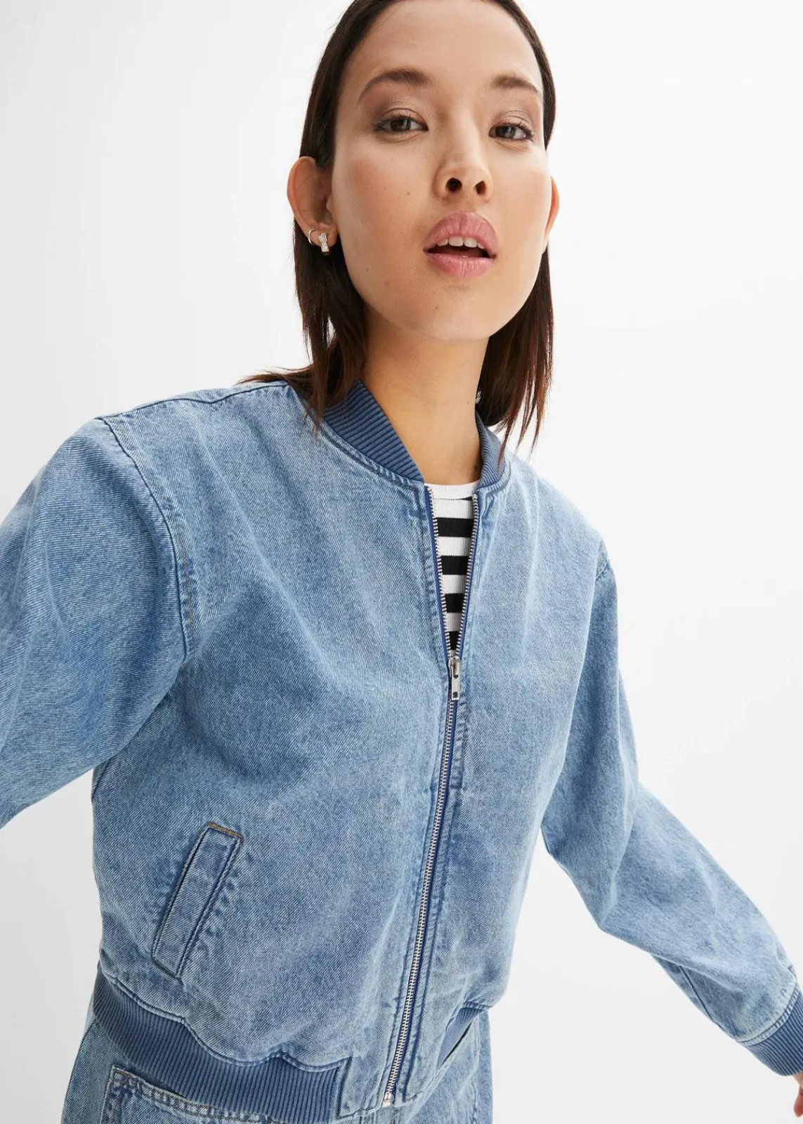 bonprix Jacken & Mäntel^Blouson aus Denim hellblau denim