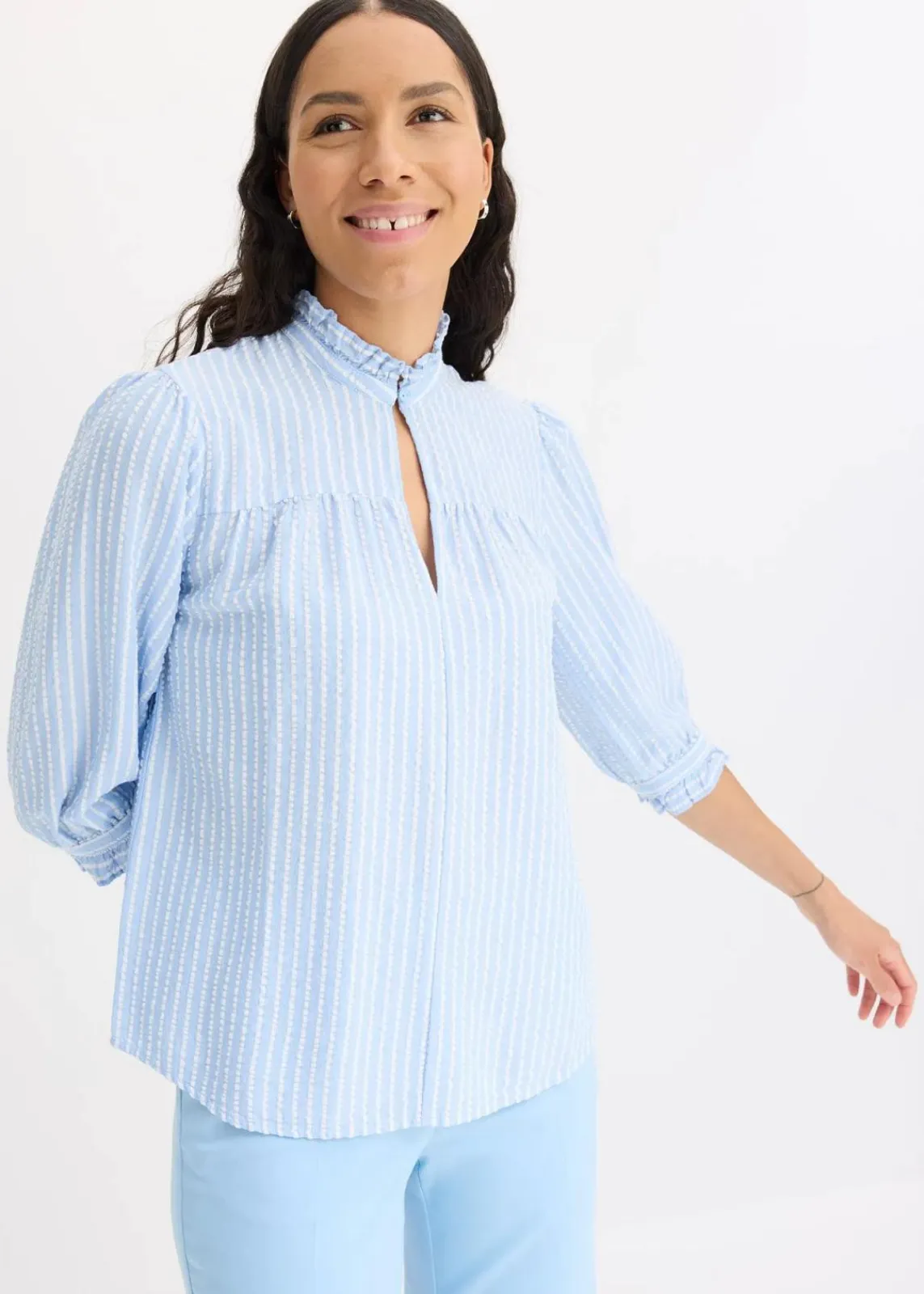 bonprix Blusen & Tuniken^Bluse aus Baumwoll-Viskose Mix hellblau/wollweiß gestreift