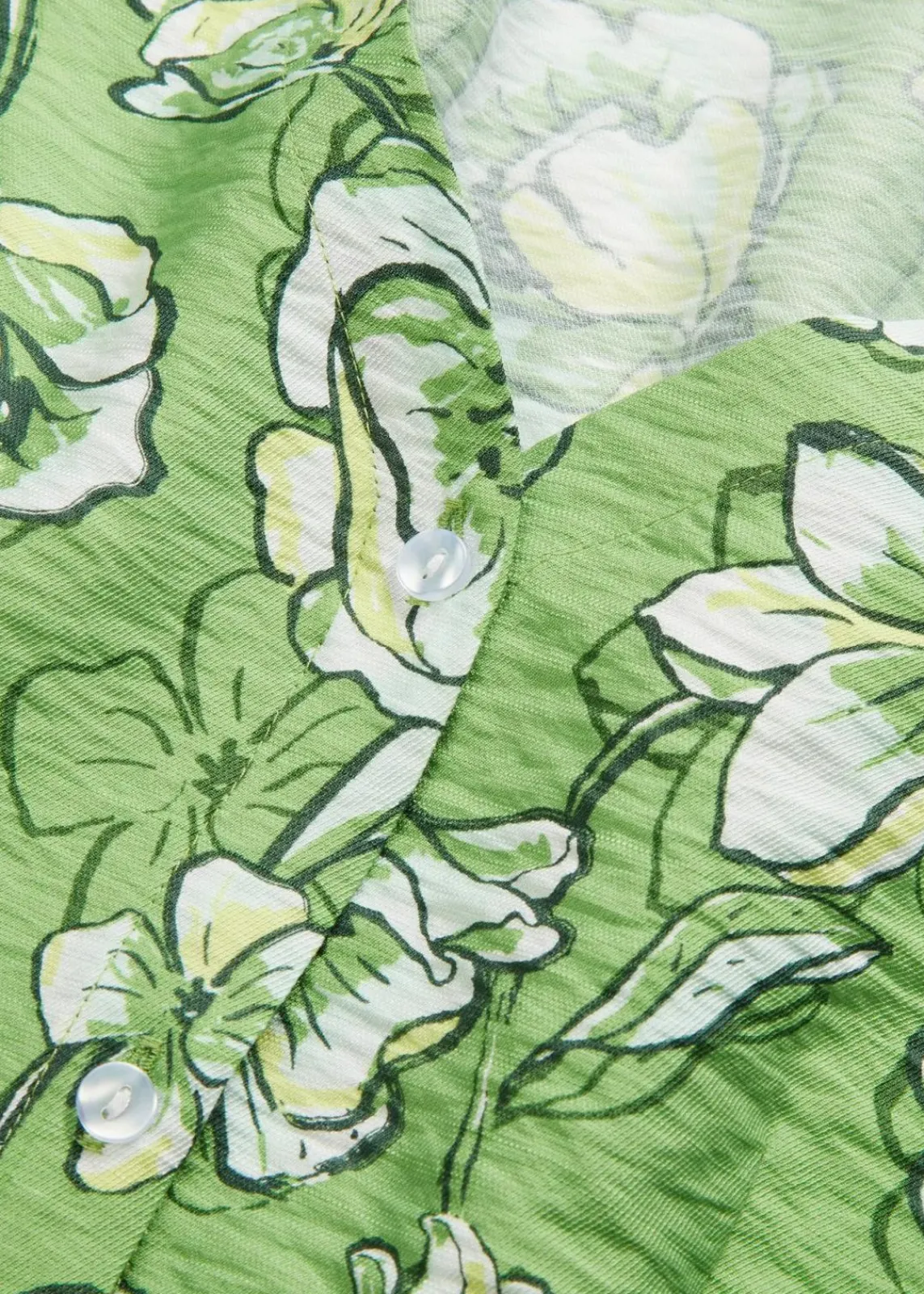 bonprix Bekleidung·Jacken & Mäntel|Blusen & Tuniken^Bluse aus feinem Viskose-Mix kleegrün bedruckt