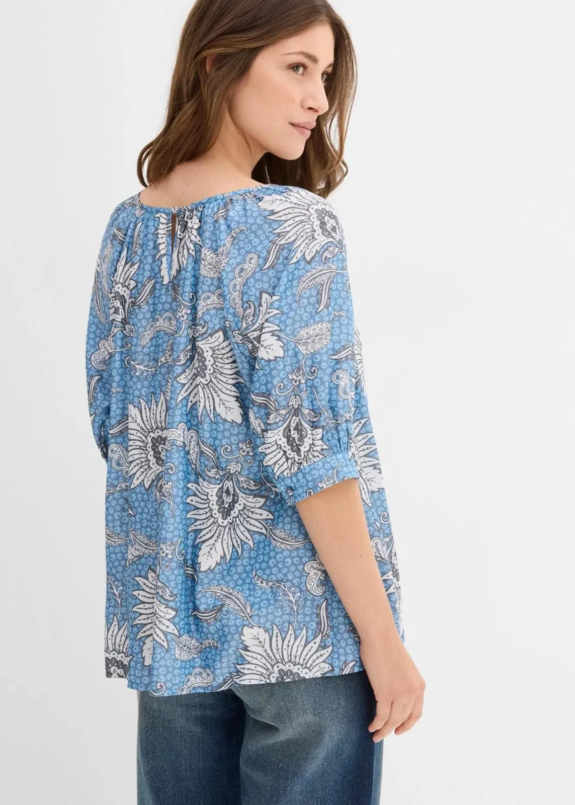 bonprix Bekleidung·Jacken & Mäntel|Blusen & Tuniken^Bluse aus feinem Viskose-Mix wellenblau bedruckt