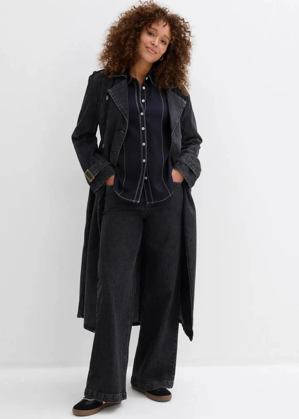 bonprix Bekleidung·Jacken & Mäntel|Nachhaltigere Materialien^Bluse aus fließender Viskose schwarz/wollweiß