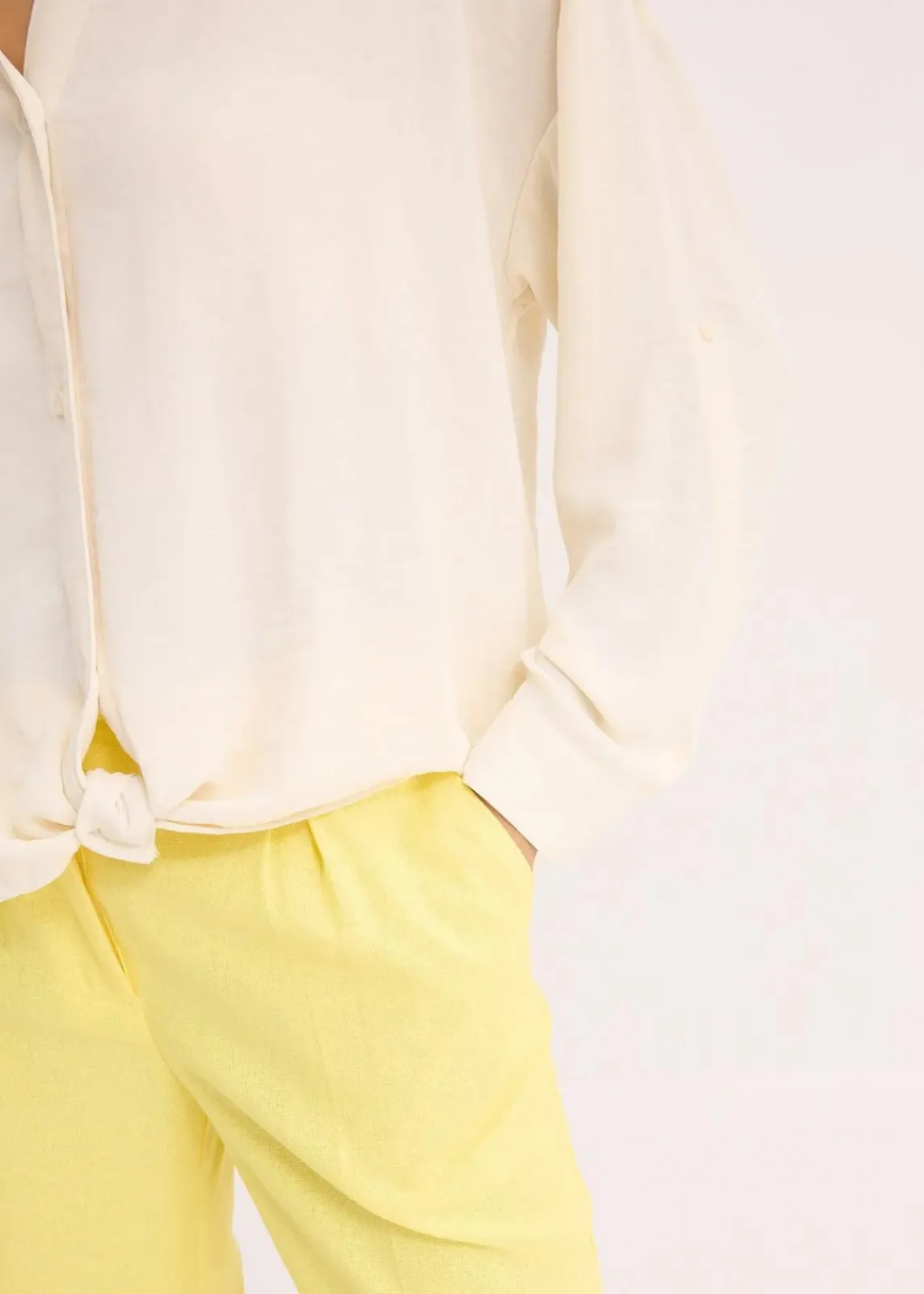 bonprix Blusen & Tuniken|Bekleidung·Jacken & Mäntel^Bluse aus leichtem Crêpe naturbeige