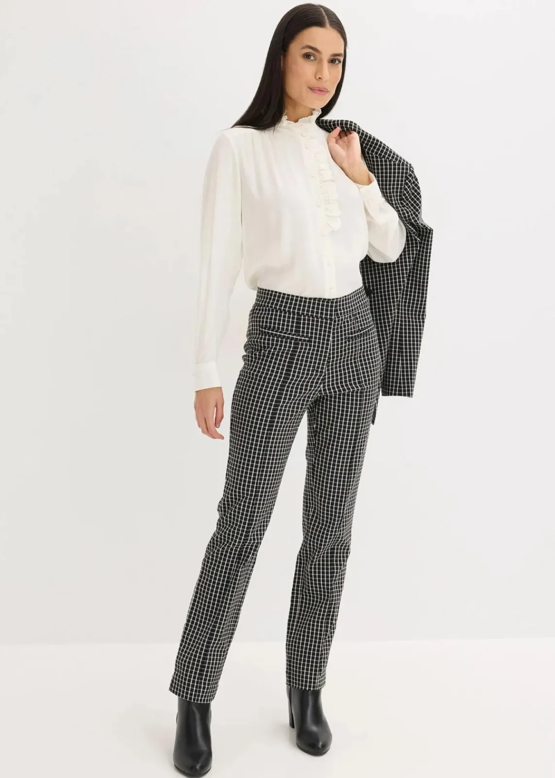 bonprix Bekleidung·Jacken & Mäntel|Blusen & Tuniken^Bluse aus luftigem Crêpe wollweiß