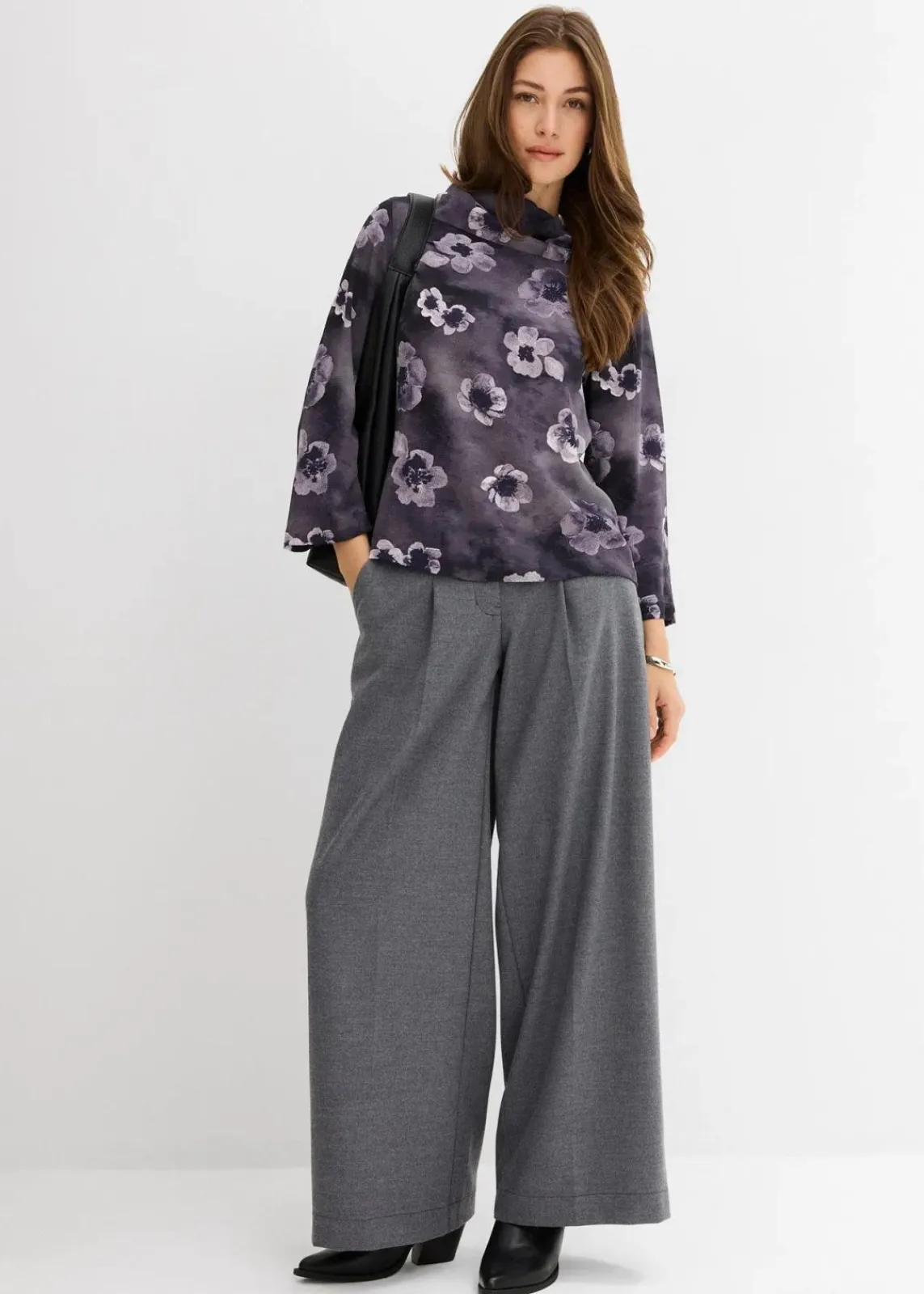 bonprix Bekleidung·Jacken & Mäntel|Blusen & Tuniken^Bluse aus strukturiertem Crêpe dunkelgrau floral
