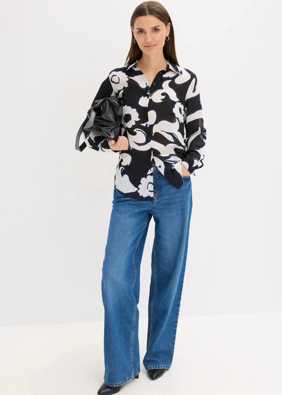 bonprix Blusen & Tuniken|Bekleidung·Jacken & Mäntel^Bluse bedruckt schwarz/weiß bedruckt