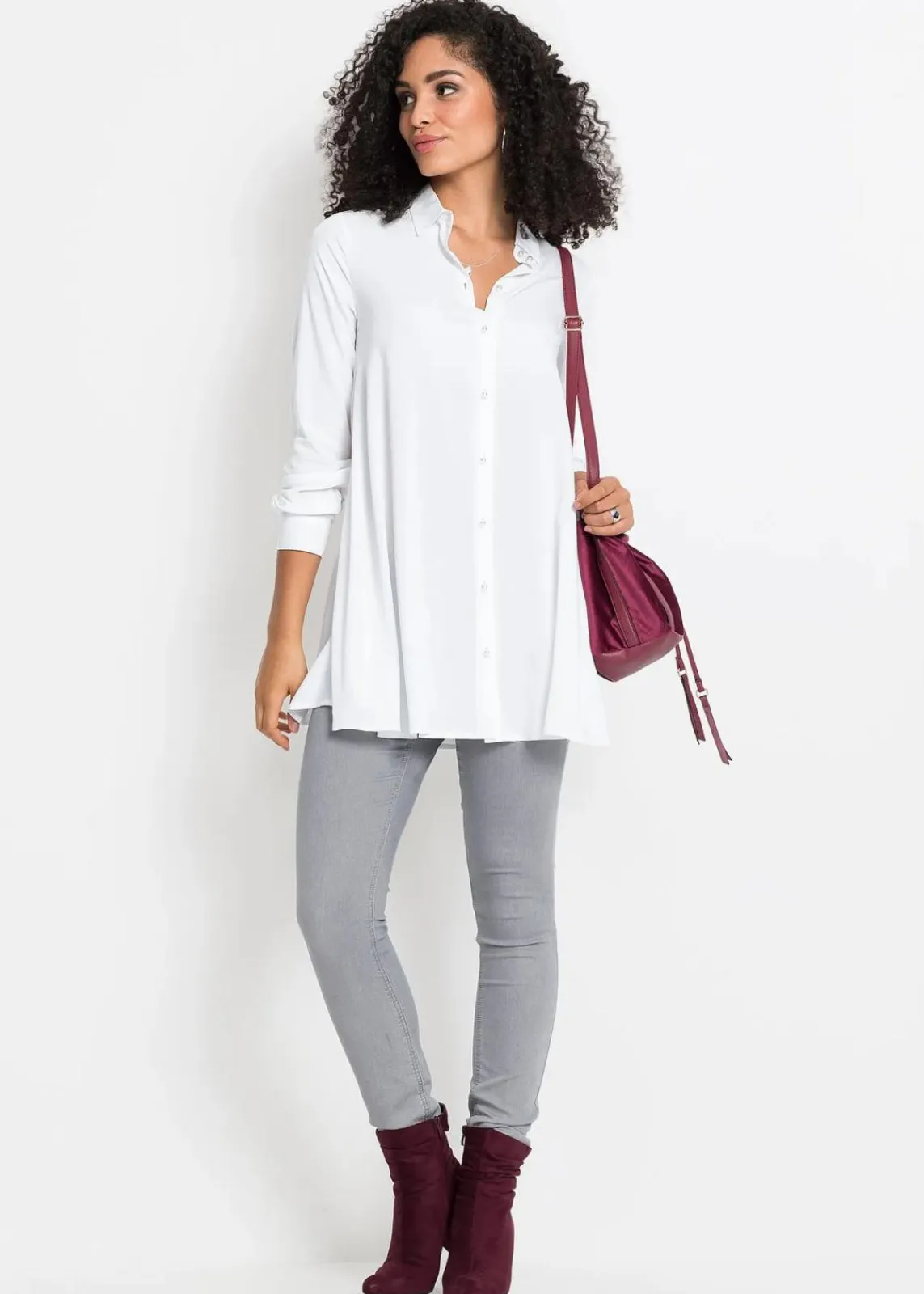 bonprix Nachhaltigere Materialien|Blusen & Tuniken^Bluse mit Perlenknopfleiste weiß