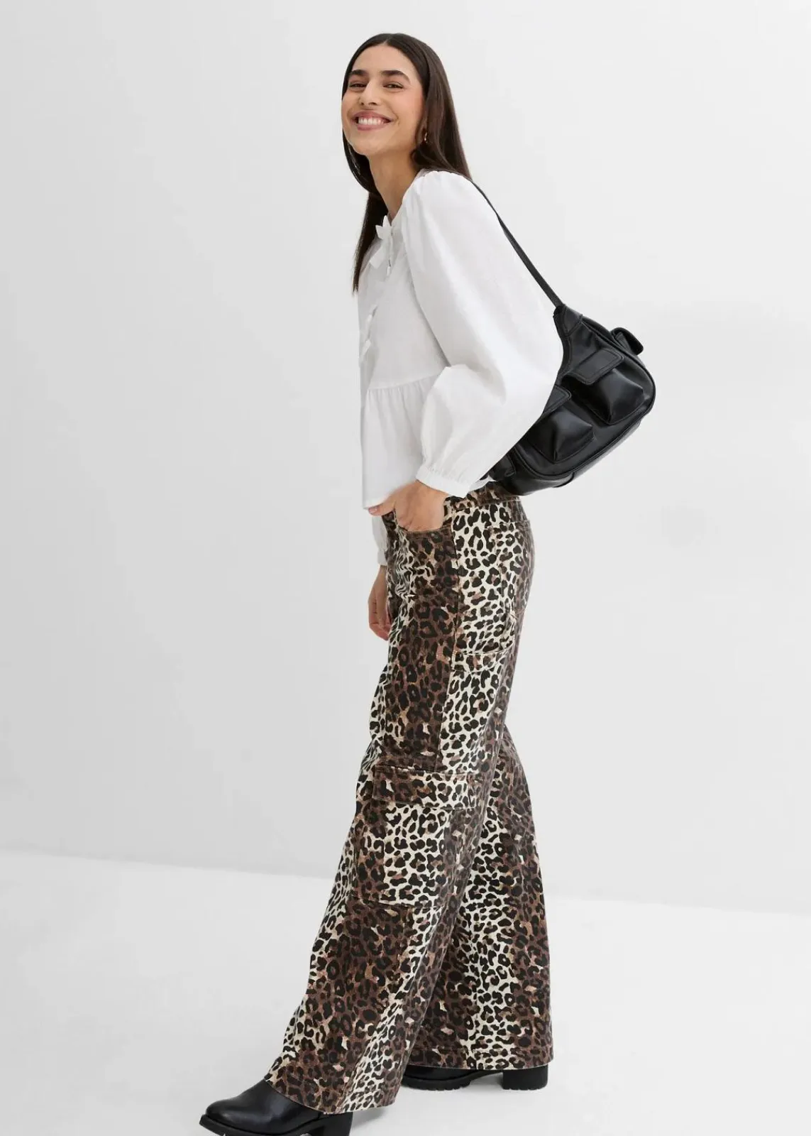 bonprix Blusen & Tuniken|Bekleidung·Jacken & Mäntel^Bluse mit Schleifendetails weiß