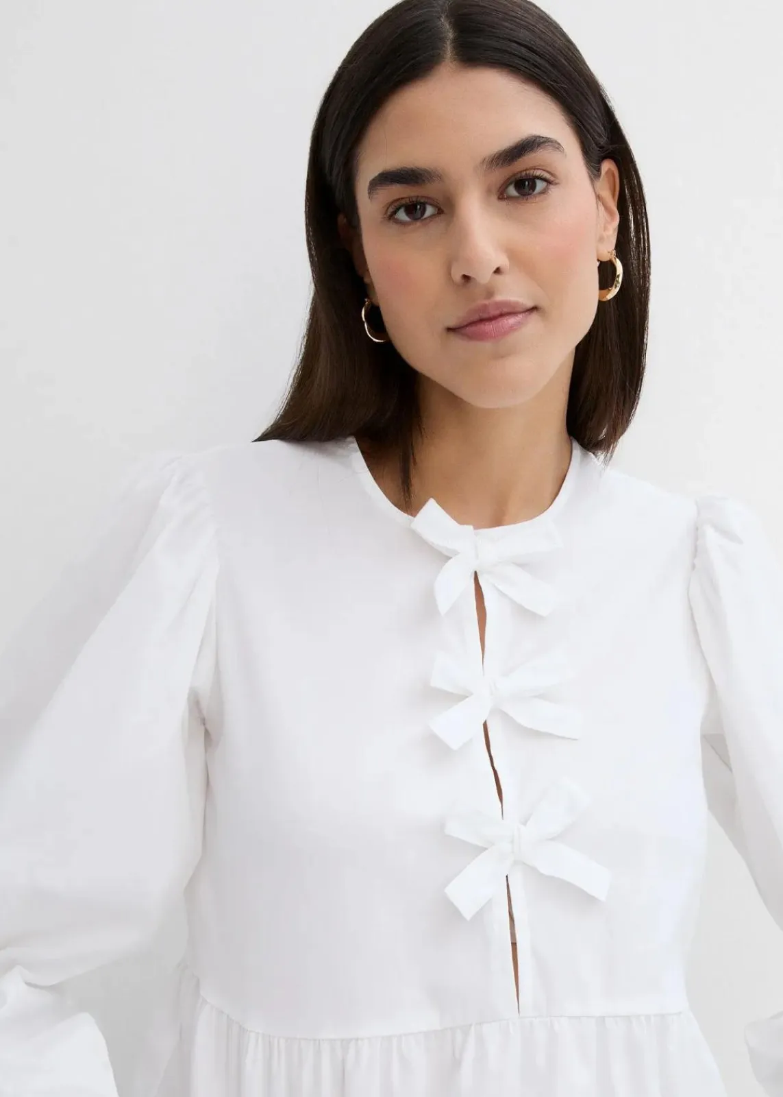 bonprix Blusen & Tuniken|Bekleidung·Jacken & Mäntel^Bluse mit Schleifendetails weiß