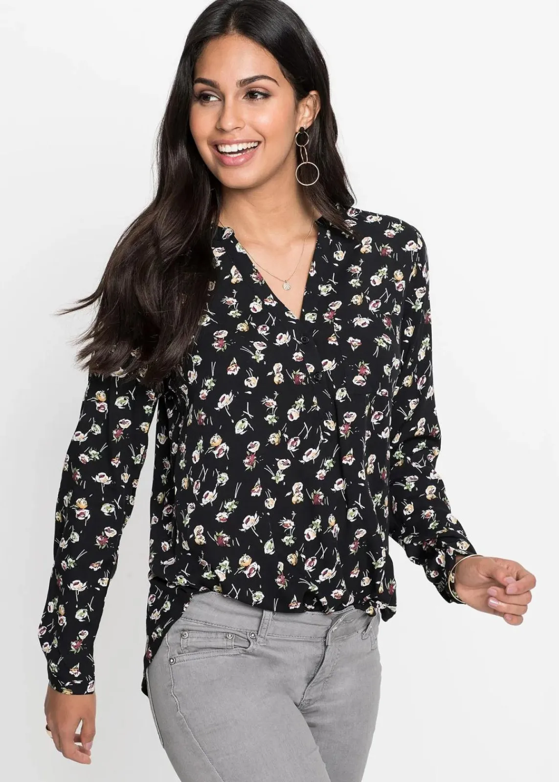 bonprix Bekleidung·Jacken & Mäntel|Nachhaltigere Materialien^Bluse mit V-Ausschnitt schwarz geblümt