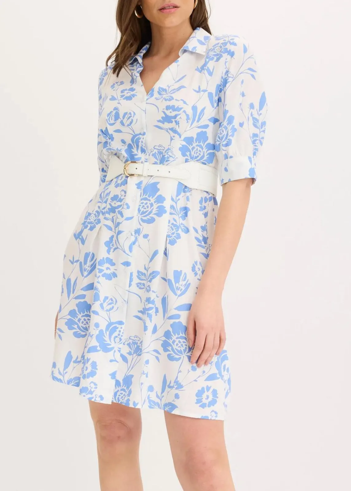 bonprix Kleider|Kurzgrößen^Blusenkleid aus fließender Viskose mittelblau/wollweiß