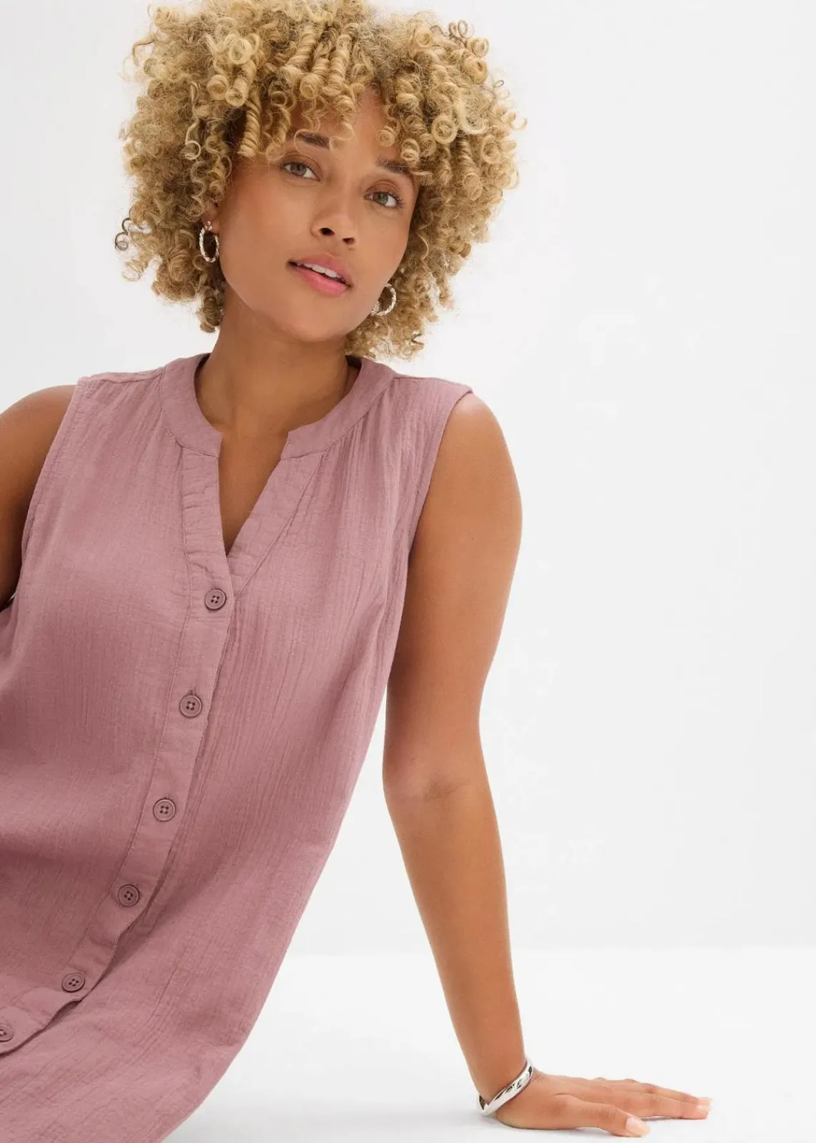 bonprix Kleider^Blusenkleid aus Musselin matt violett