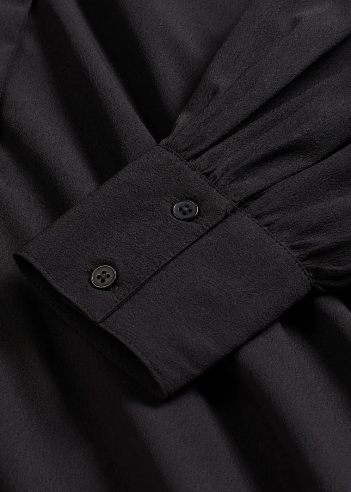 bonprix Bekleidung·Pullover & Strickjacken|Nachhaltigere Materialien^Blusenkleid mit Schluppenkragen schwarz