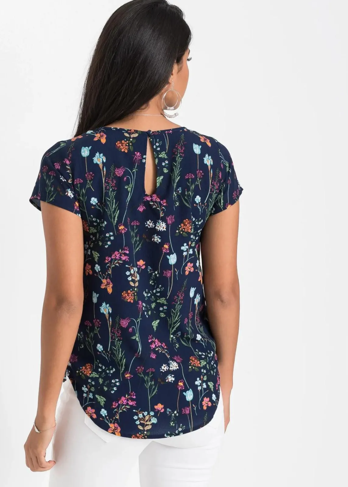 bonprix Bekleidung·Jacken & Mäntel|Blusen & Tuniken^Blusenshirt mitternachtsblau geblümt