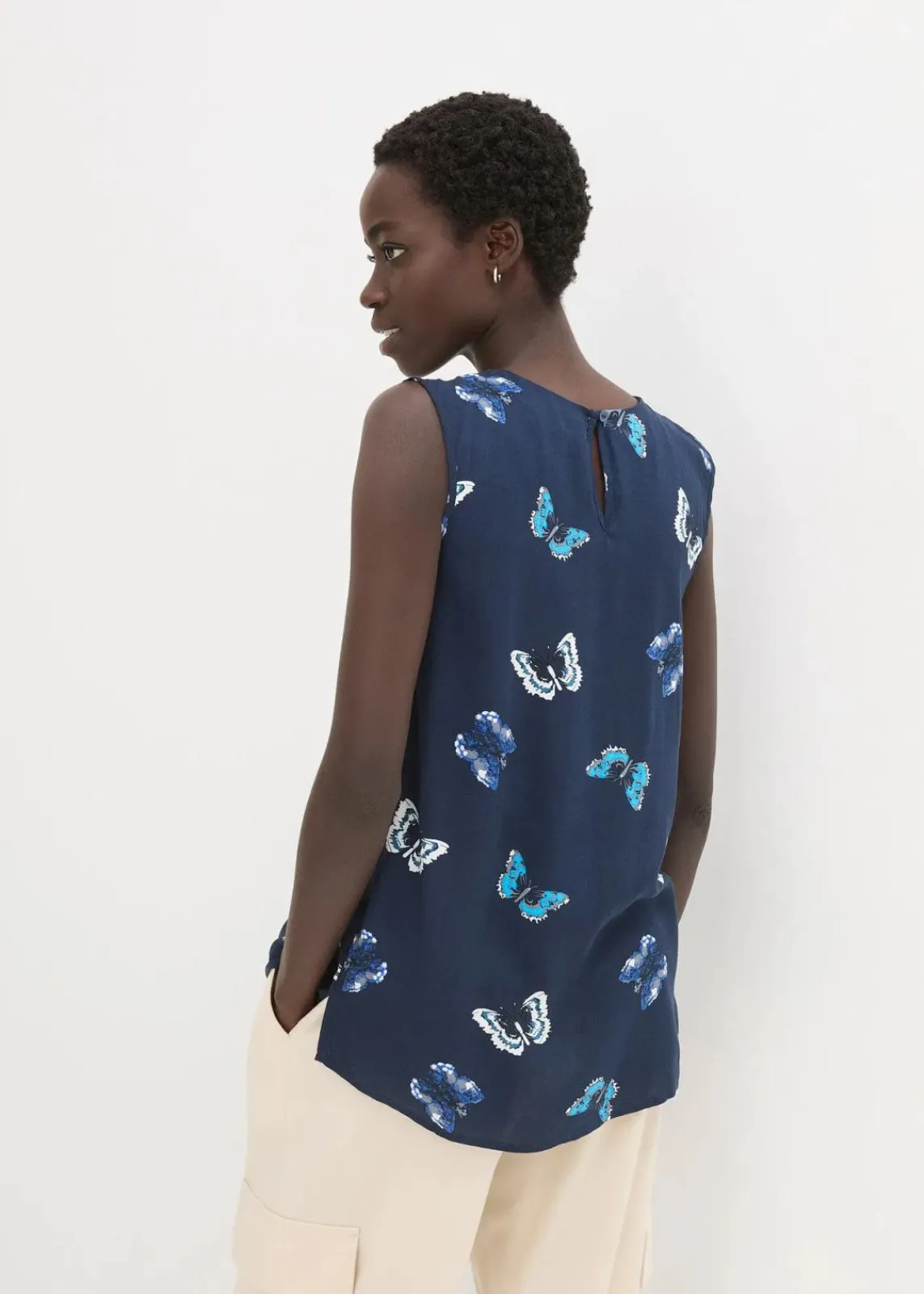 bonprix Shirts & Tops|Blusen & Tuniken^Blusentop aus fließender Viskose dunkelblau bedruckt