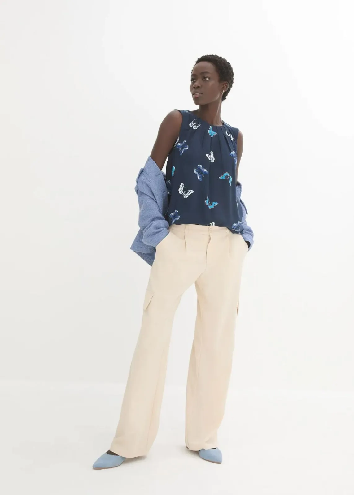 bonprix Shirts & Tops|Blusen & Tuniken^Blusentop aus fließender Viskose dunkelblau bedruckt