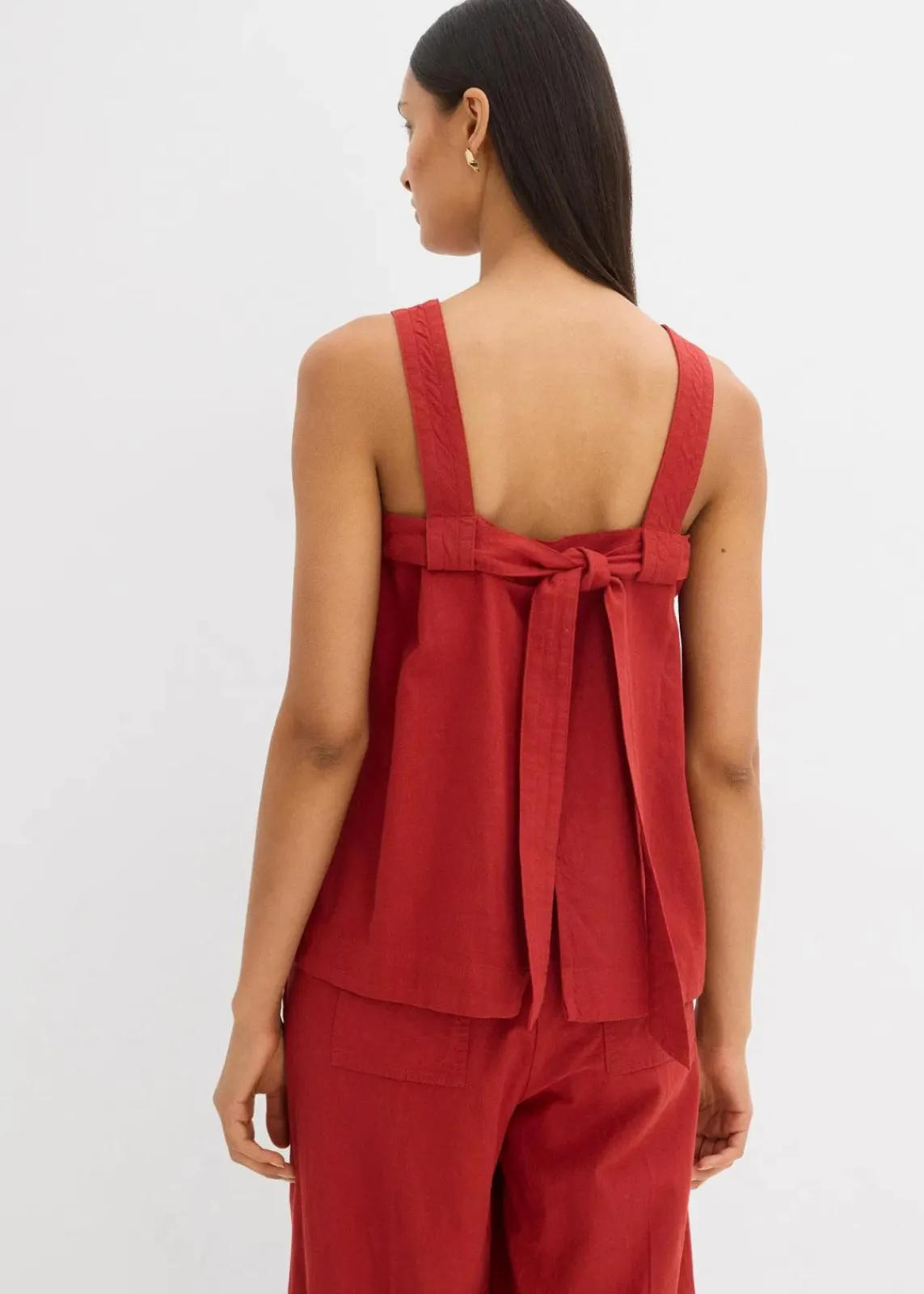 bonprix Shirts & Tops|Blusen & Tuniken^Blusentop mit Bindedetail hinten aus Viskose-Mix karminrot