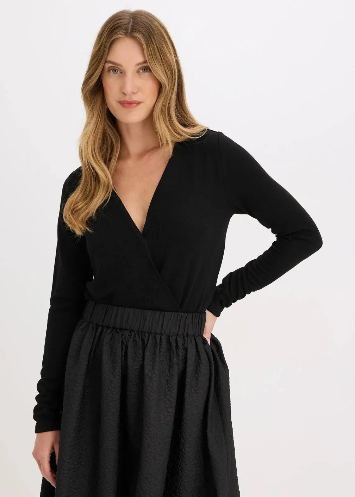 bonprix Shirts & Tops^Body aus fließendem Viskose-Mix schwarz