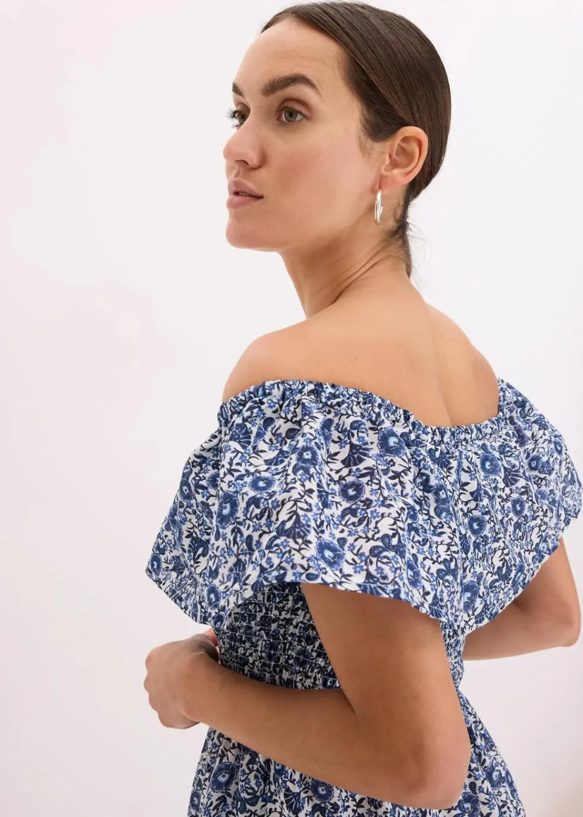 bonprix Kleider^Boho-Midikleid mit Carmenausschnitt aus leichter Baumwolle blau bedruckt