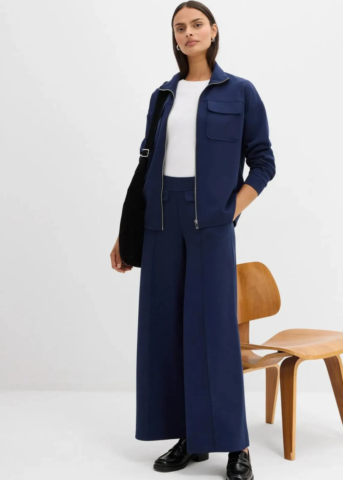 bonprix Bekleidung·Kleider|Hosen^Bootcut Hose aus leicht glänzendem Viskose-Mix dunkelblau