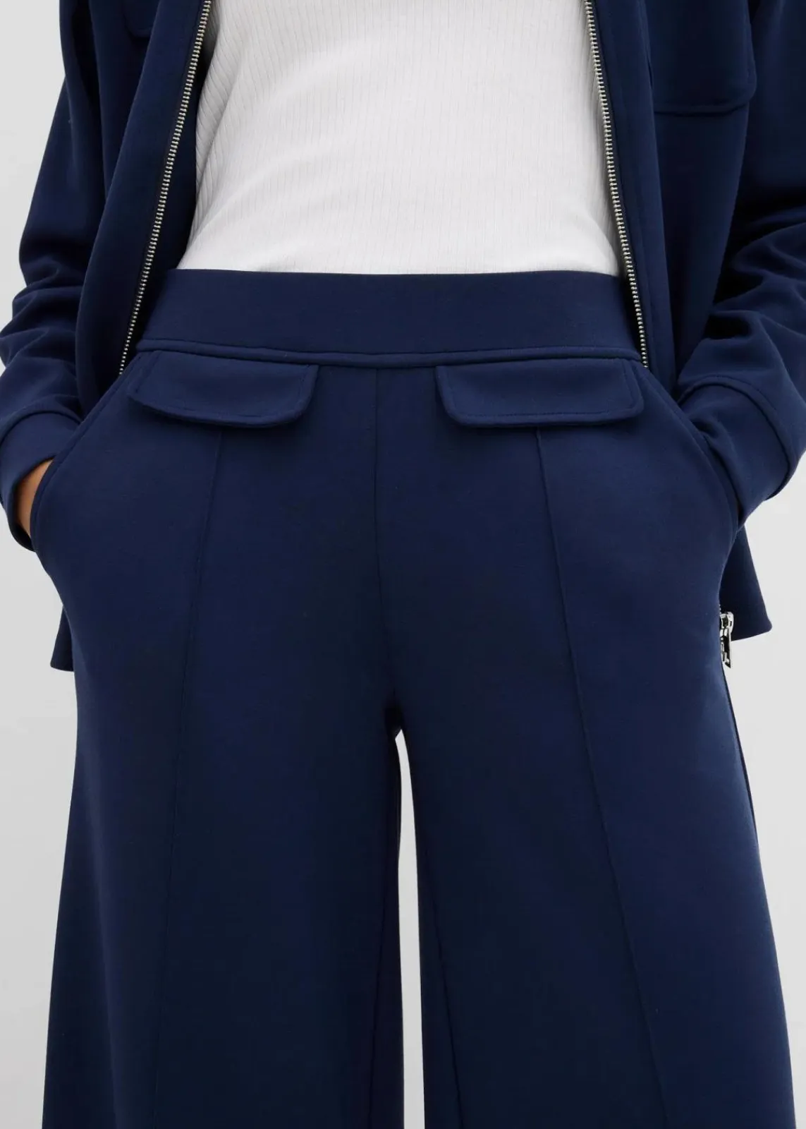 bonprix Bekleidung·Kleider|Hosen^Bootcut Hose aus leicht glänzendem Viskose-Mix dunkelblau