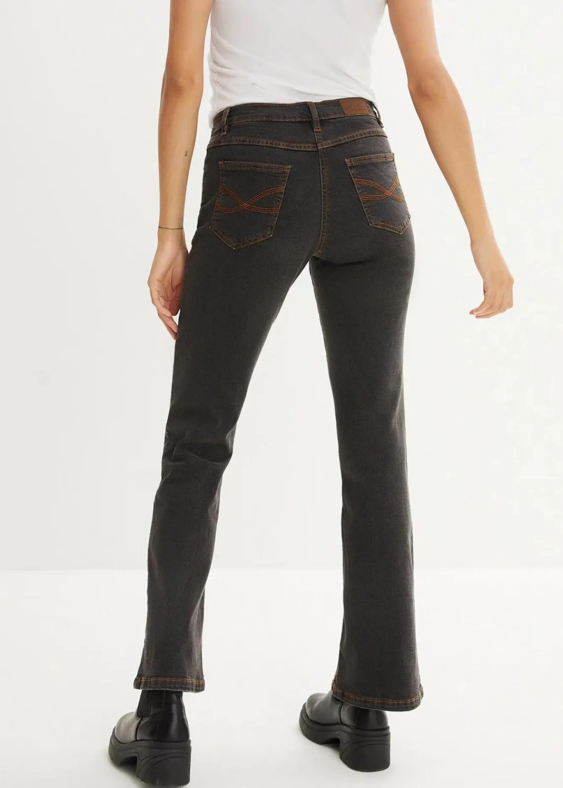 bonprix Jeans|Kurzgrößen^Bootcut Jeans High Waist, Stretch schwarz