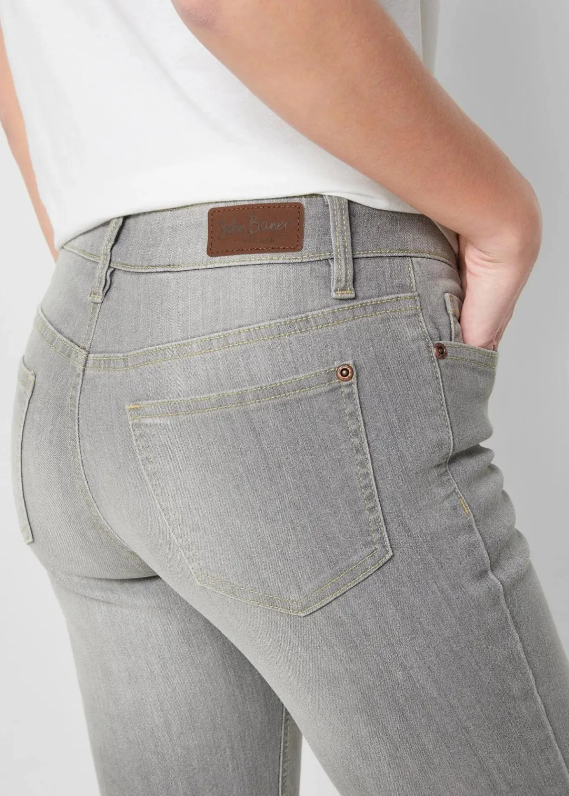 bonprix Jeans|Bekleidung·Shirts & Tops^Bootcut Jeans Mid Waist, Komfort-Stretch hellgrau used