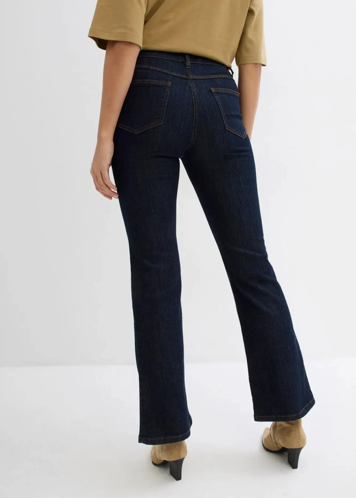 bonprix Jeans|Kurzgrößen^Bootcut Jeans Mid Waist, Stretch dunkelblau