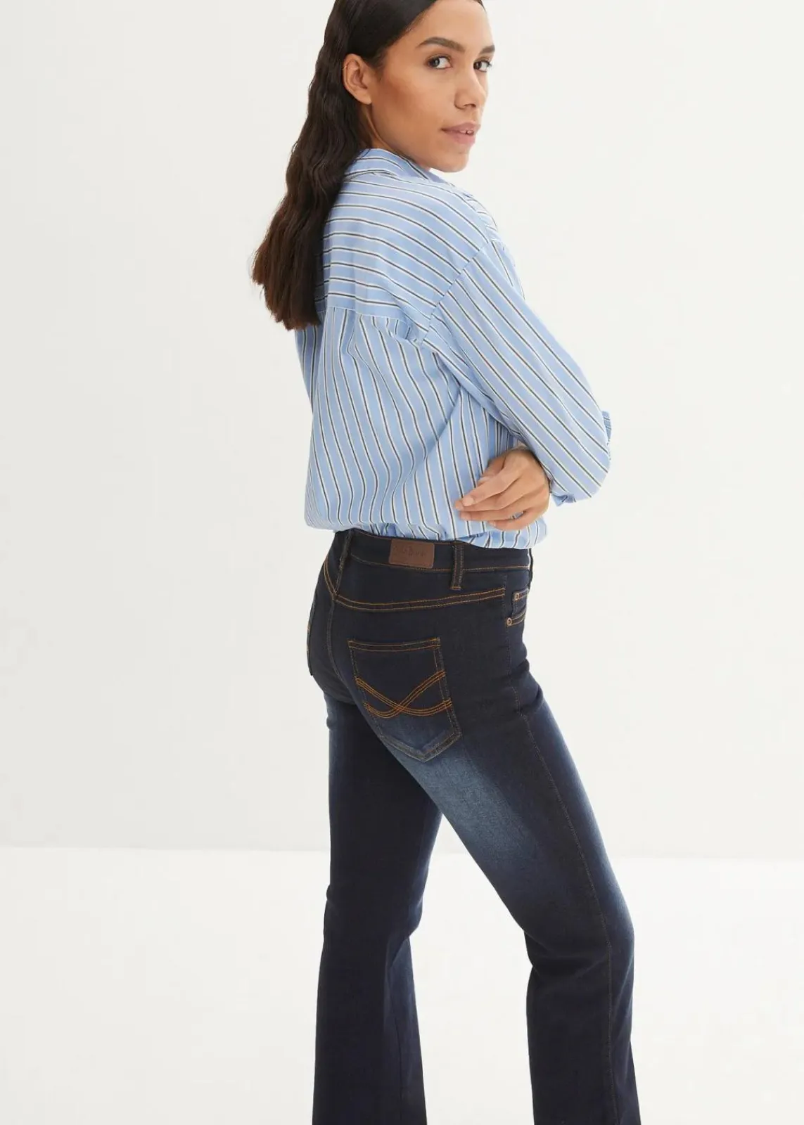 bonprix Bekleidung·Shirts & Tops|Jeans^Bootcut Jeans Mid Waist, Shaping dunkelblau used