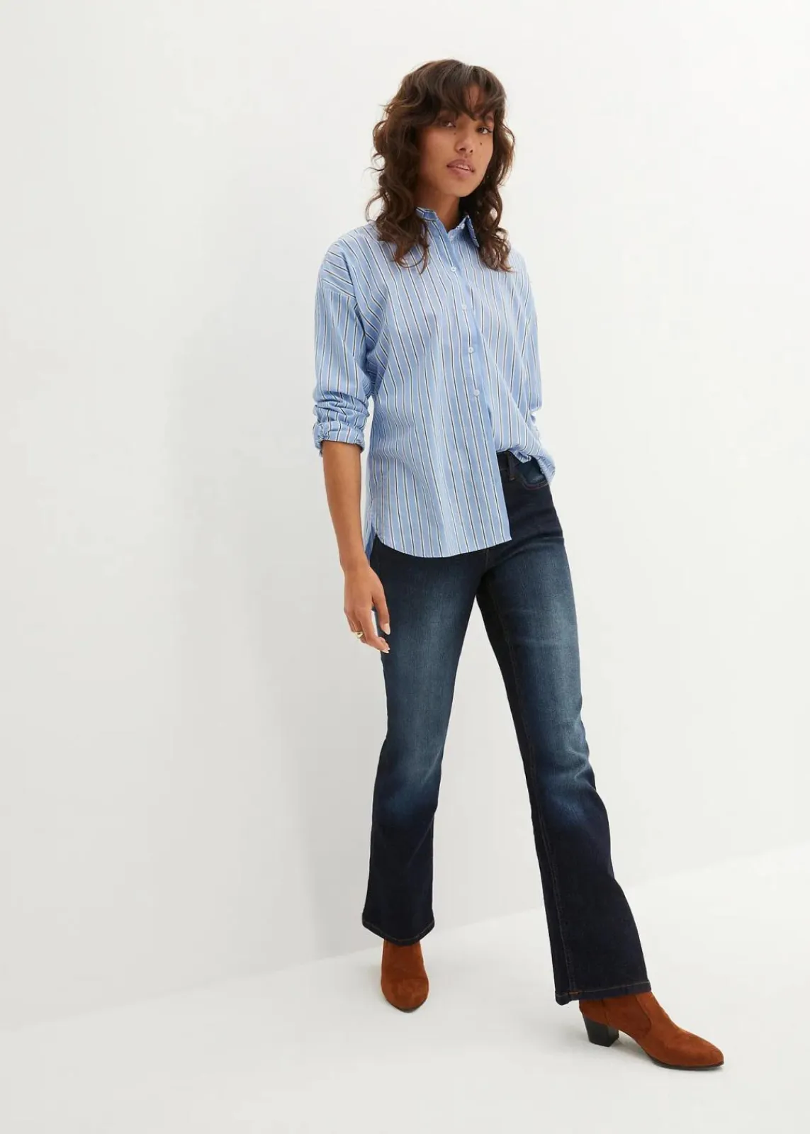 bonprix Jeans|Kurzgrößen^Bootcut Jeans Mid Waist, Stretch dunkelblau used