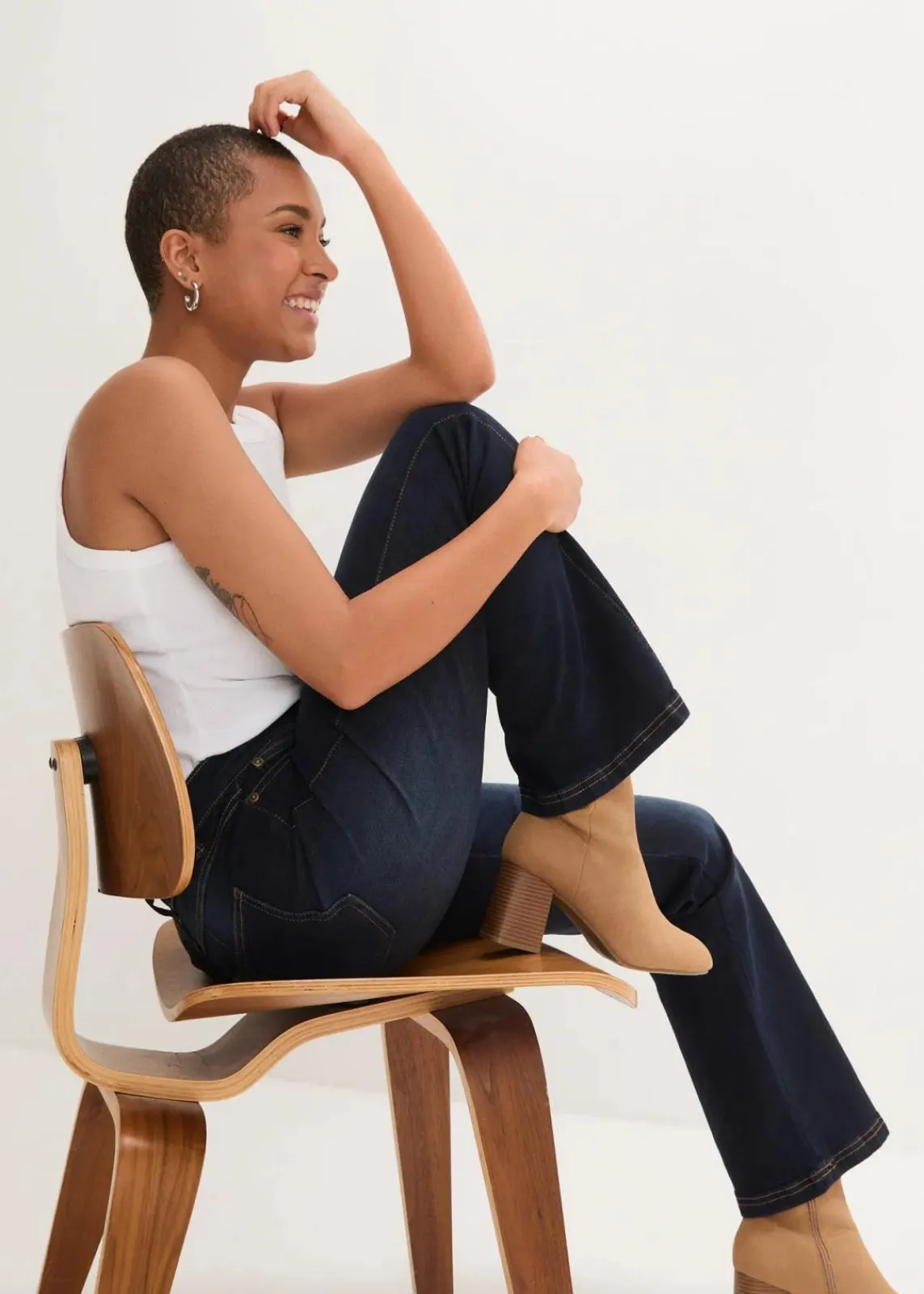 bonprix Bekleidung·Shirts & Tops|Jeans^Bootcut-Jeans High Waist, Bequembund dunkelblau denim