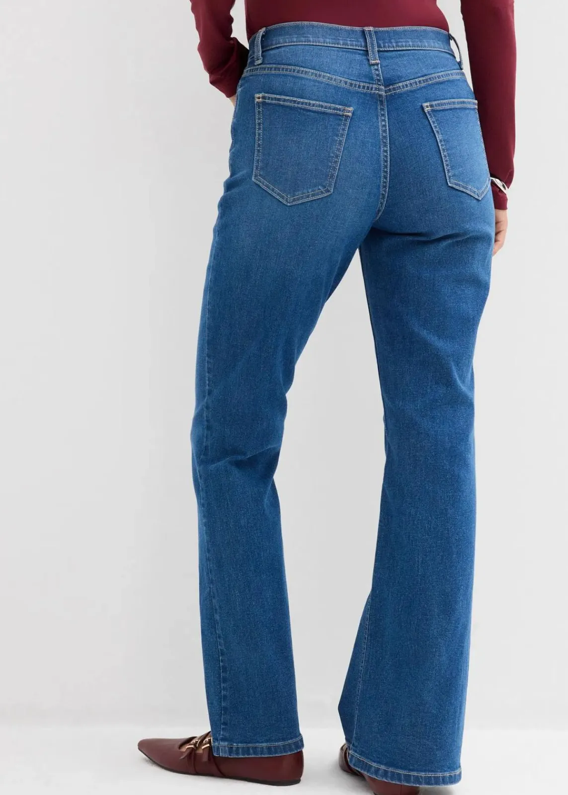 bonprix Bekleidung·Shirts & Tops|Jeans^Bootcut-Jeans Mid Waist mittelblau denim used