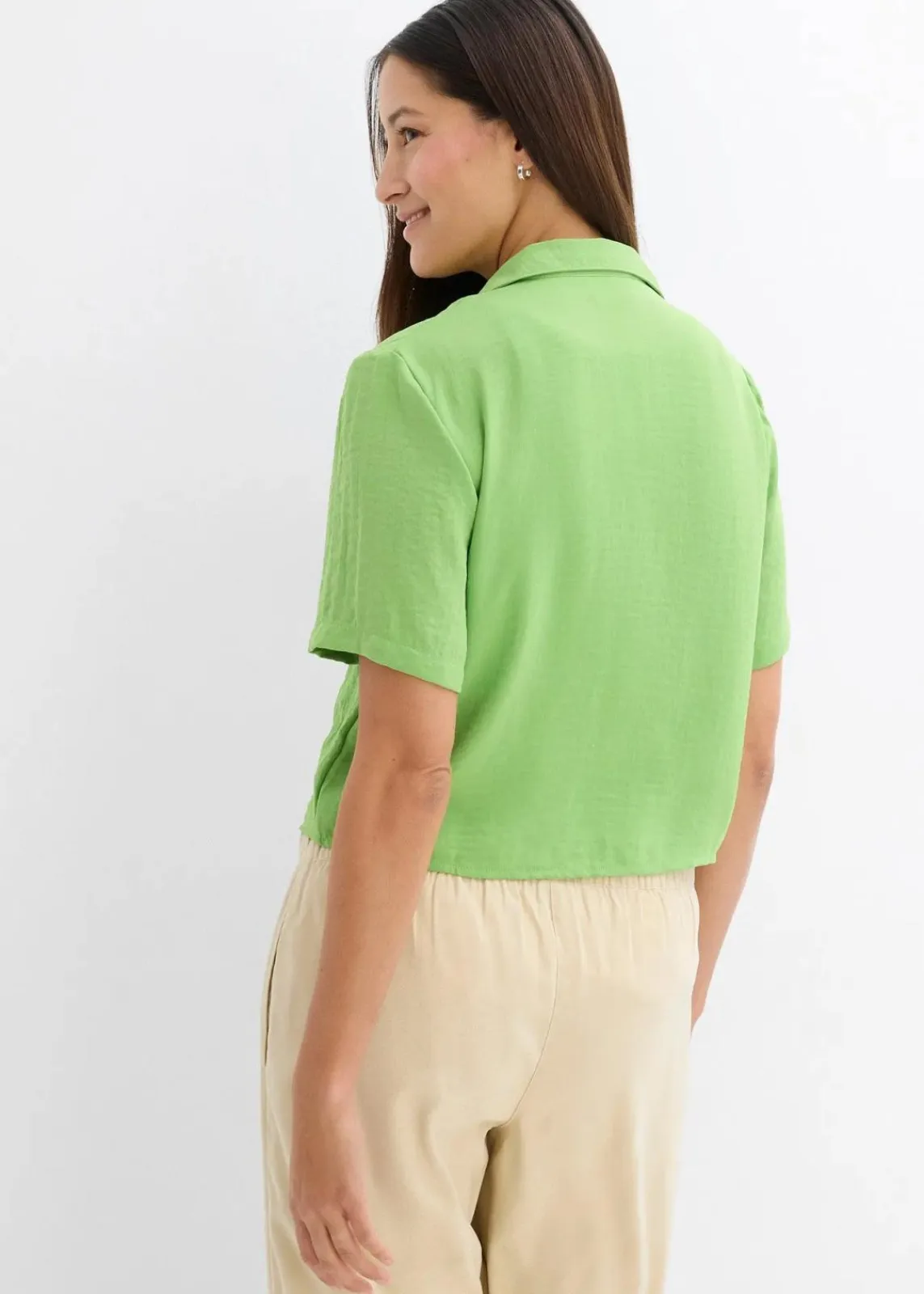 bonprix Blusen & Tuniken|Bekleidung·Jacken & Mäntel^Boxy Bluse aus leichtem Crêpe kleegrün
