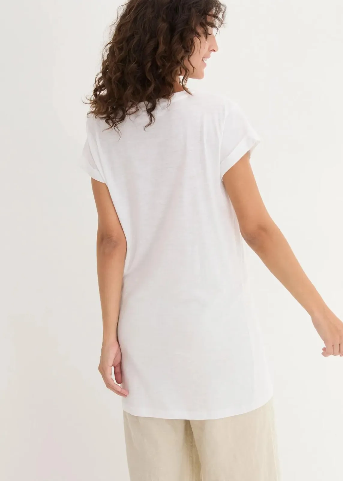bonprix Shirts & Tops|Basics^Boxy-Longshirt mit kurzen Ärmeln weiß