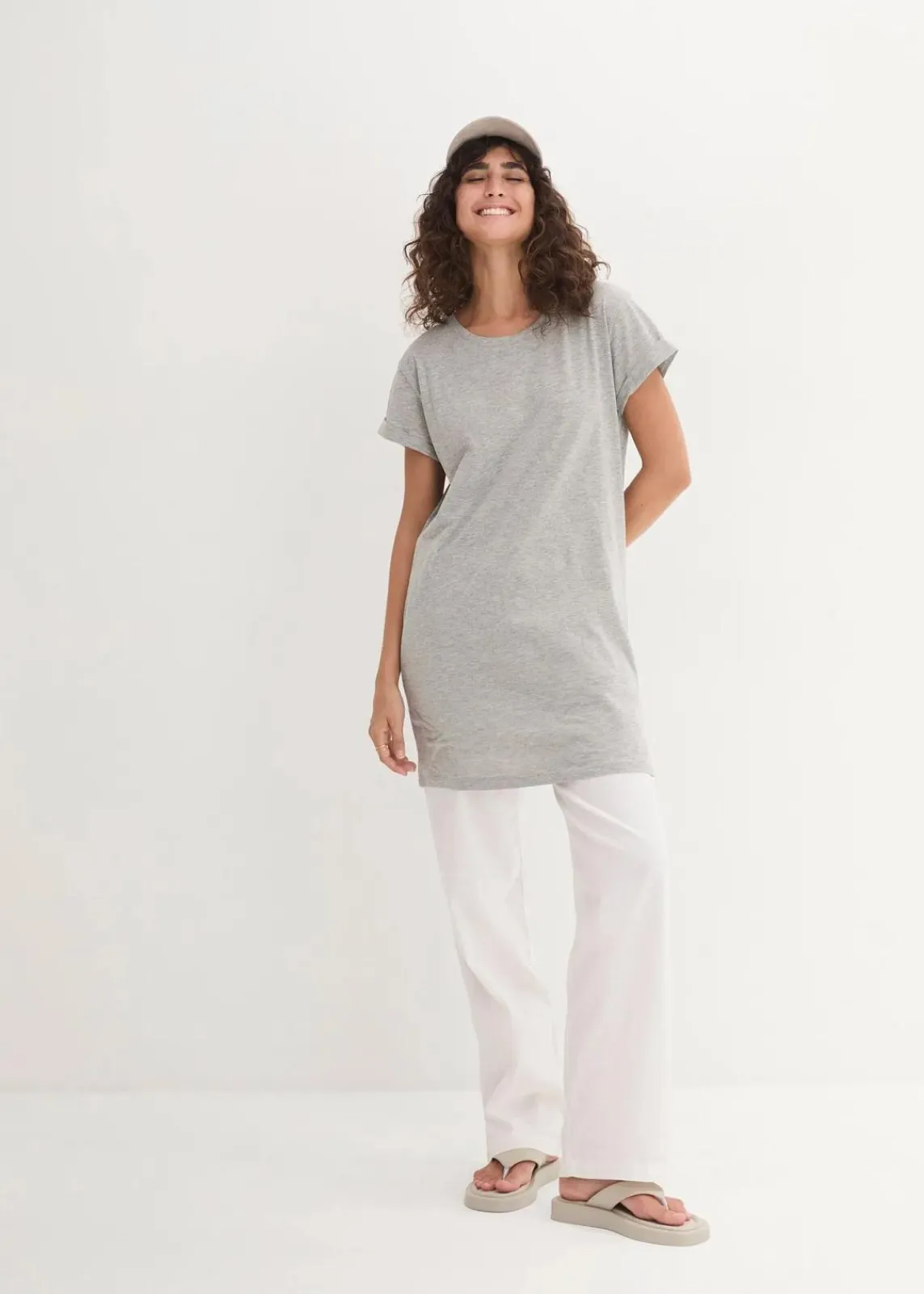 bonprix Shirts & Tops|Basics^Boxy-Longshirt mit kurzen Ärmeln hellgrau meliert