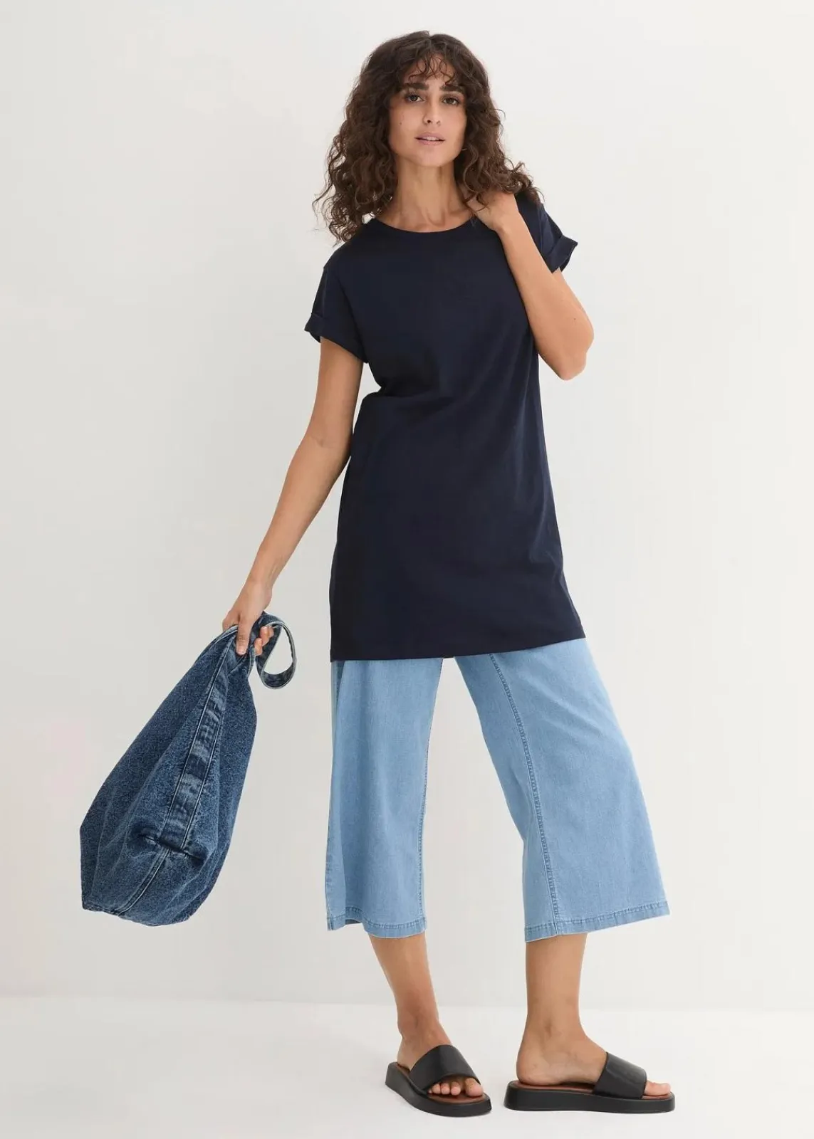 bonprix Shirts & Tops|Basics^Boxy-Longshirt mit kurzen Ärmeln dunkelblau