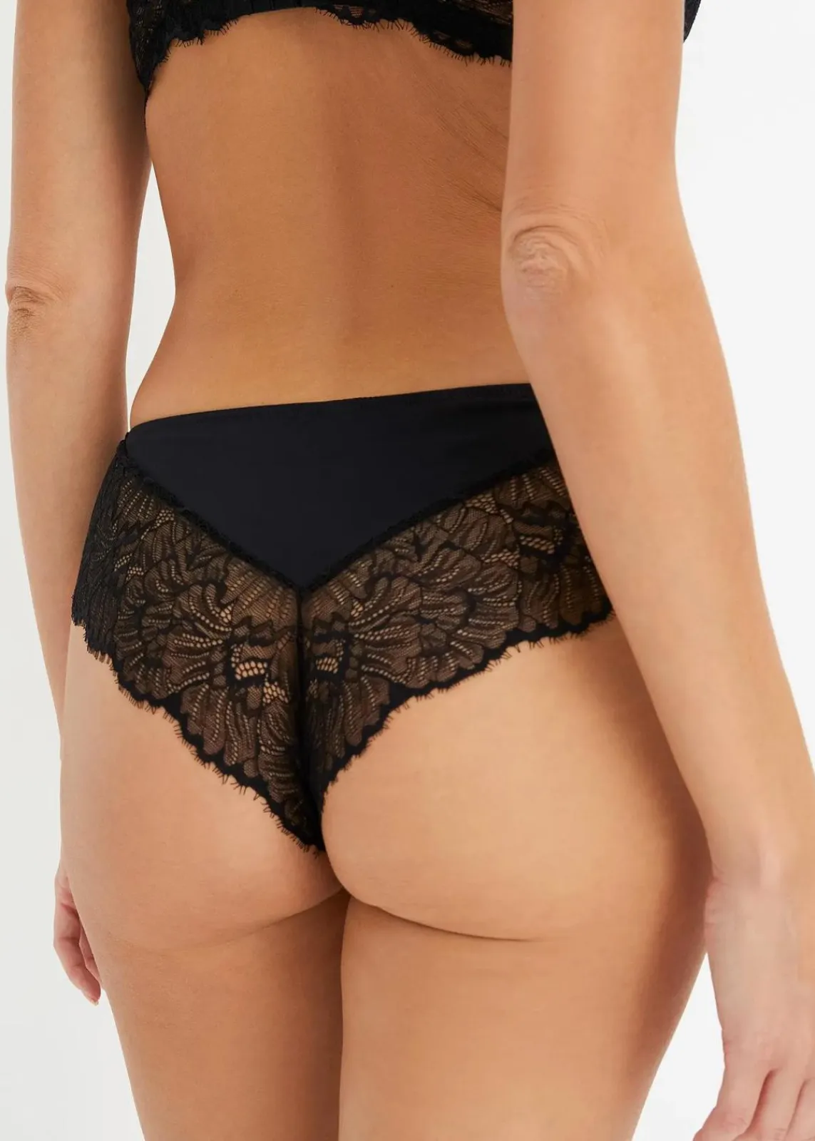 bonprix Wäsche·Dessous|Wäsche·Höschen^Brazilslip mit zarter Spitze (2er Pack) schwarz