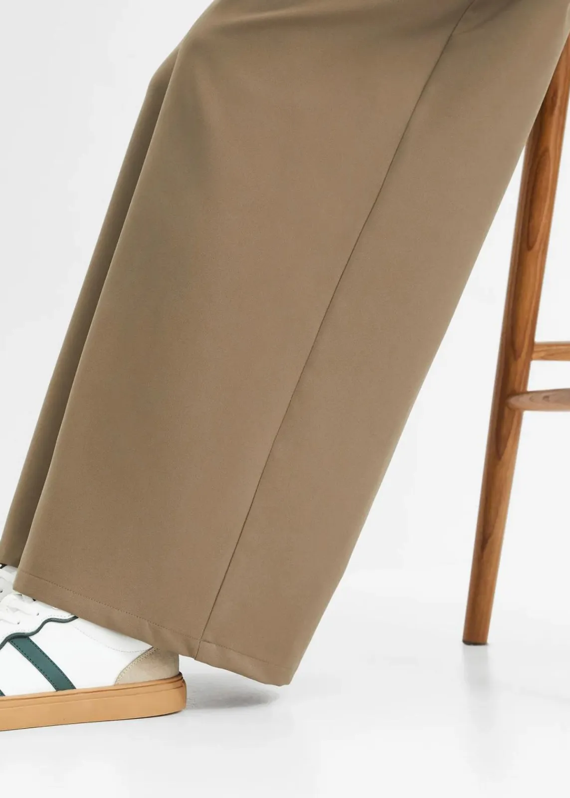 bonprix Bekleidung·Kleider|Hosen^Bundfaltenhose oliv