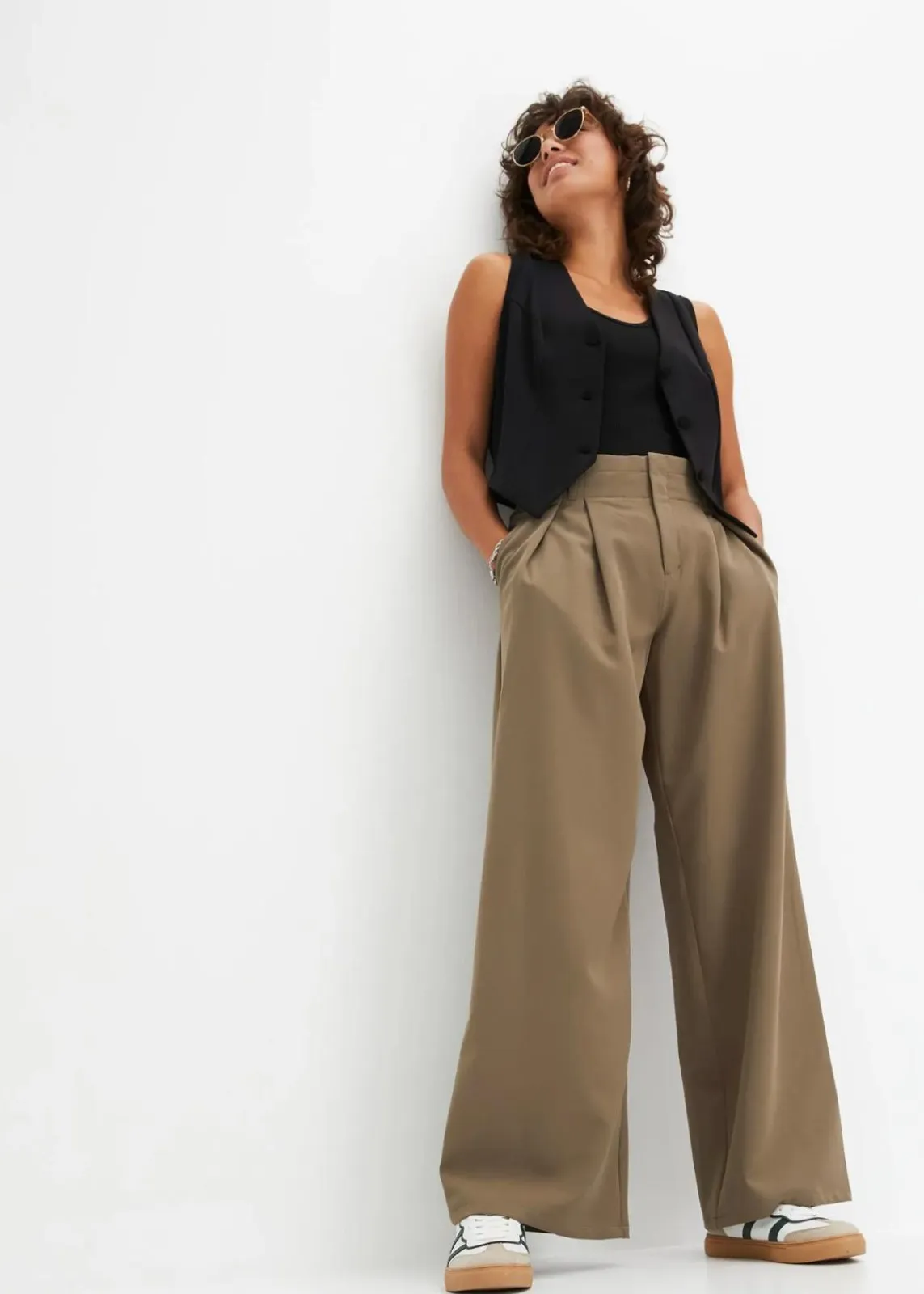 bonprix Bekleidung·Kleider|Hosen^Bundfaltenhose oliv