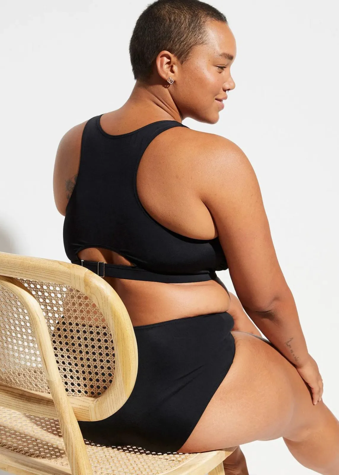 bonprix Nachhaltigere Materialien|Bademode·Bikinis^Bustier-Bikinioberteil mit verstellbarer Unterbrust schwarz