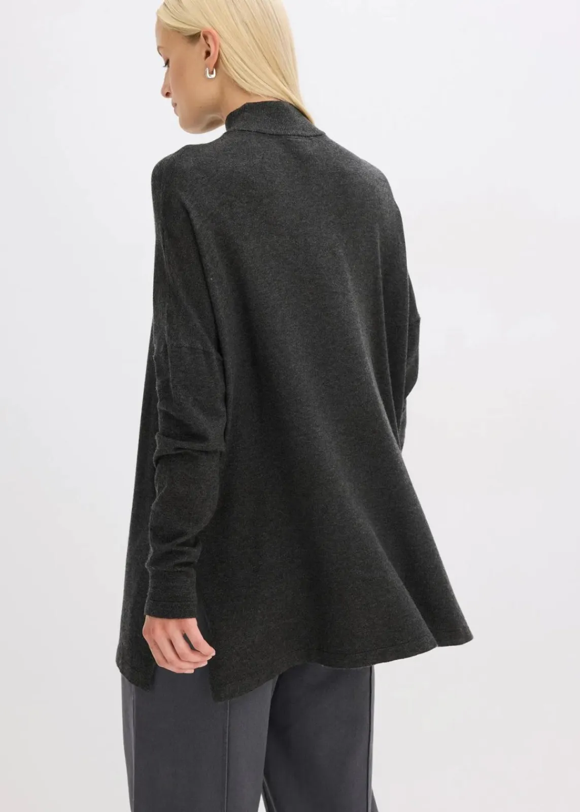 bonprix Pullover & Strickjacken|Strickmode^Cape-Pullover aus aus softem Viskose-Mix anthrazit meliert meliert