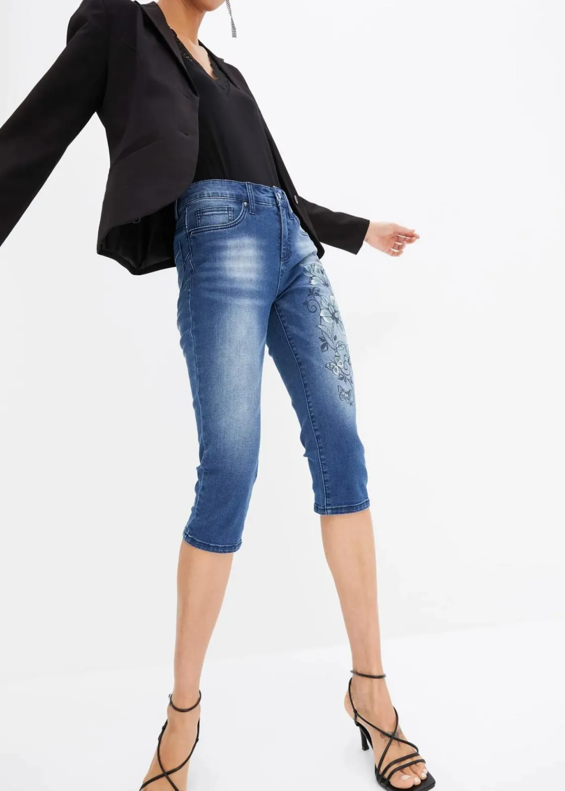bonprix Jeans^Capri Jeans Mid Waist, Schmetterlingsdruck blau denim geblümt