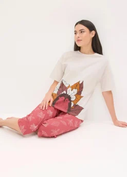 bonprix Nachhaltigere Materialien|Nachtwäsche^Capri Pyjama aus reiner Bio-Baumwolle wollweiß/rauchhimbeere bedruckt