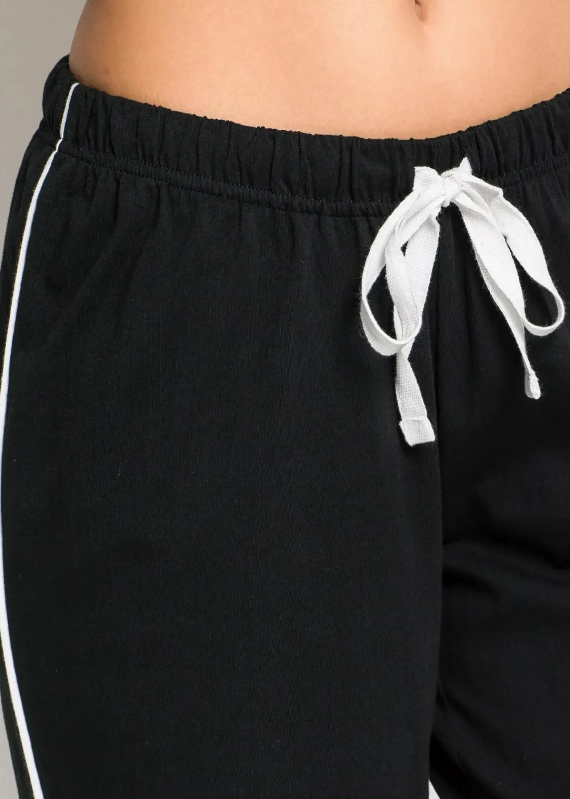 bonprix Nachhaltigere Materialien|Nachtwäsche^Capri Pyjama aus reiner Bio-Baumwolle schwarz/weiß