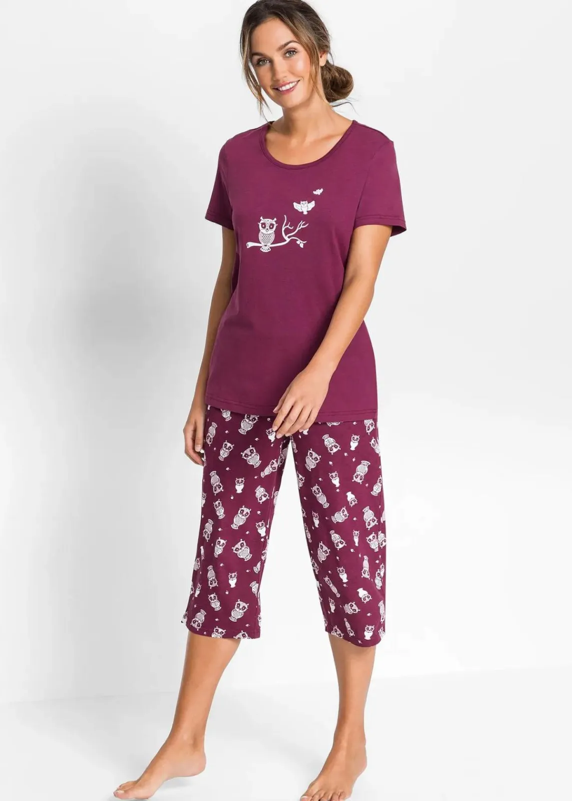 bonprix Wäsche·Nachtwäsche|Nachtwäsche^Capri Pyjama mit kurzen Ärmeln beere/weiß