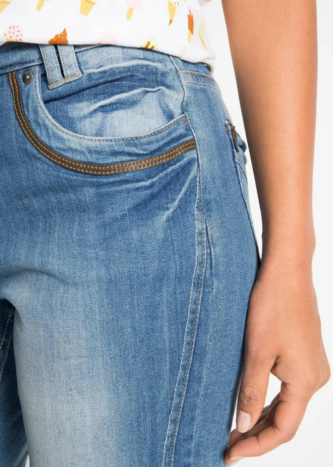 bonprix Bekleidung·Shirts & Tops|Jeans^Capri Slim Fit Jeans, Mid Waist blue stone
