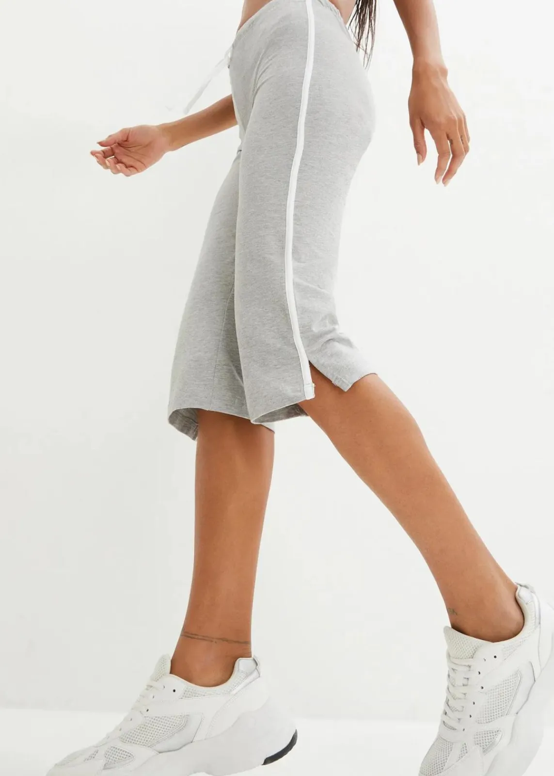 bonprix Basics|Sportbekleidung^Capri-Hose aus Baumwolle mit Stretch (2er Pack) schwarz + hellgrau meliert