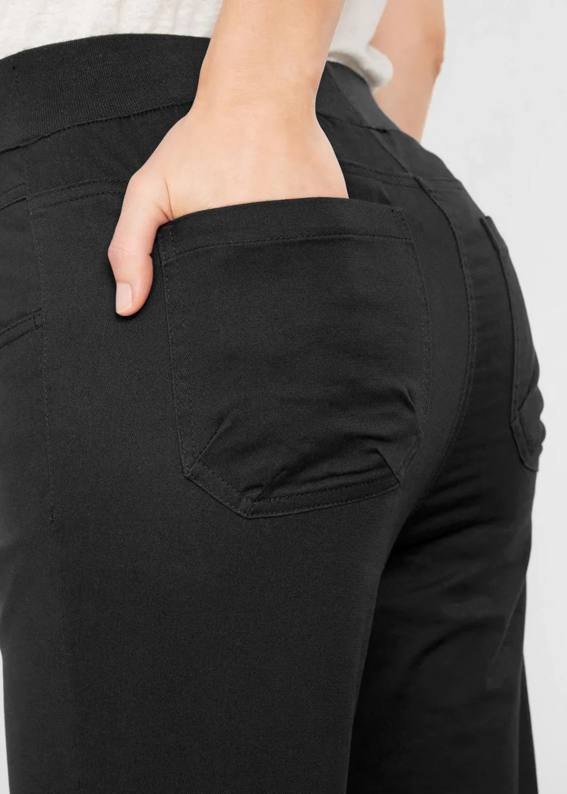 bonprix Bekleidung·Kleider|Hosen^Capri-Hose aus Baumwoll-Mix schwarz