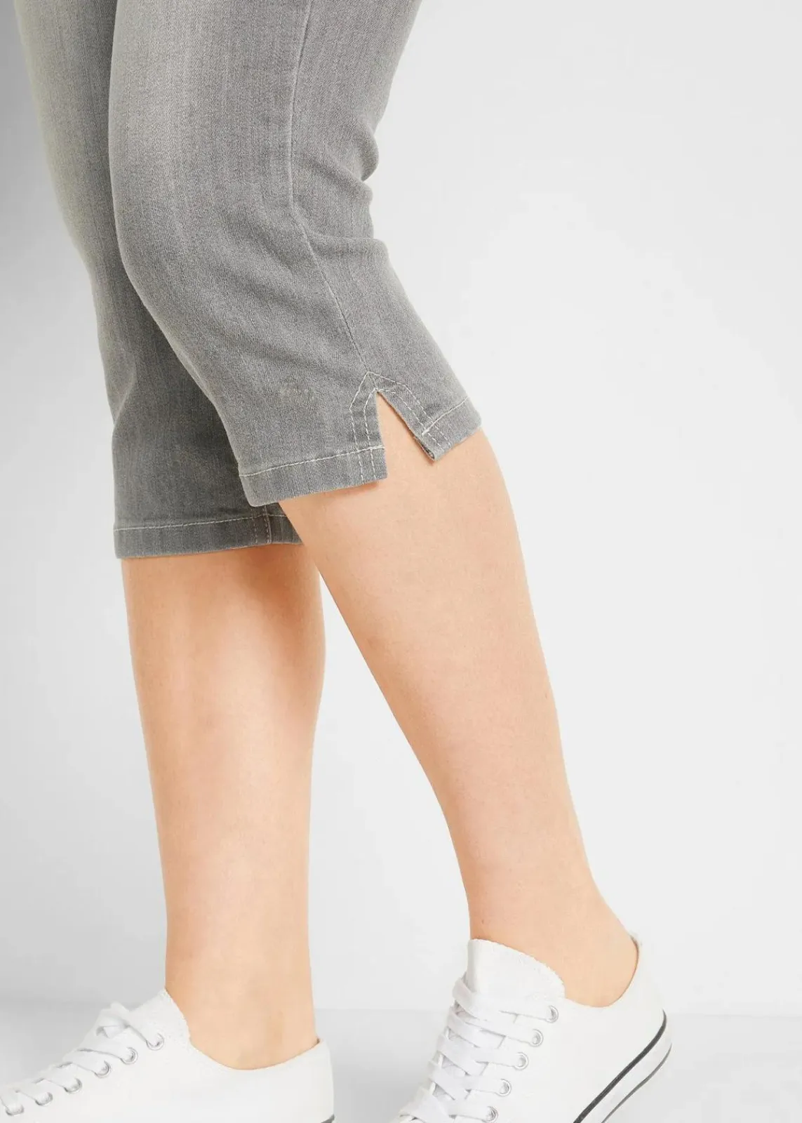 bonprix Bekleidung·Shirts & Tops|Jeans^Capri-Komfort-Stretch-Jeans, 2-er Pack hellgrau+schwarz used