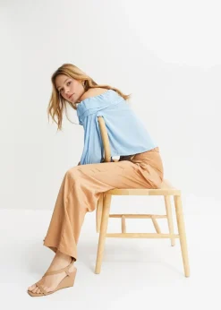bonprix Nachhaltigere Materialien|Blusen & Tuniken^Carmenbluse aus recyceltem Polyester hellblau