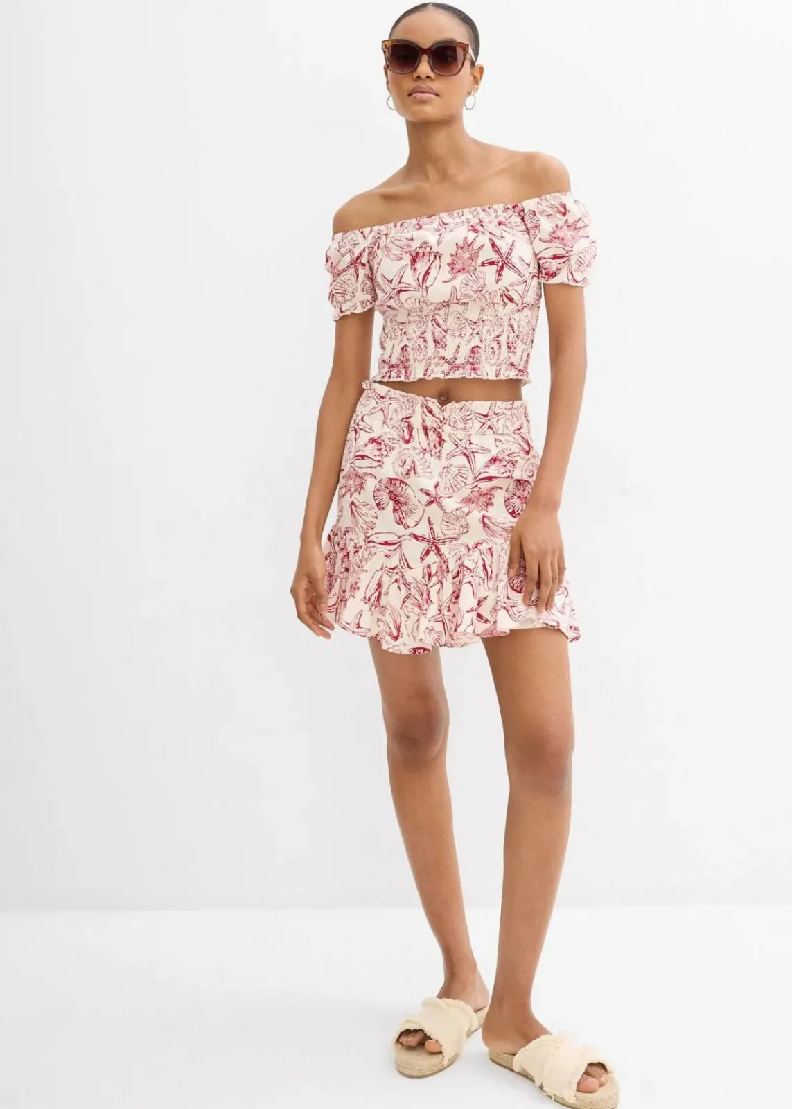bonprix Blusen & Tuniken^Carmenbluse aus reiner Baumwolle cremeweiß/chillirot bedruckt